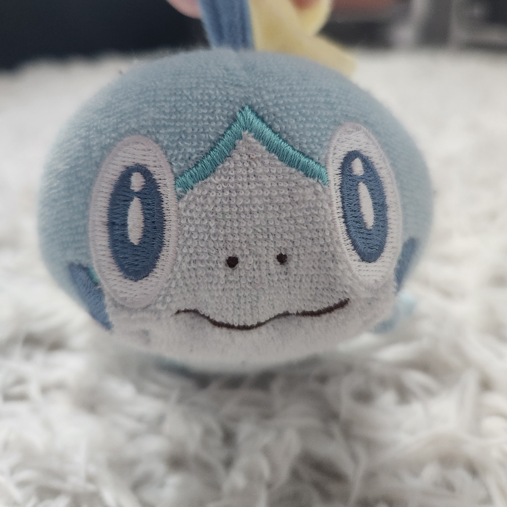 Sobble Pokémon Comfy Cuddlers Plush